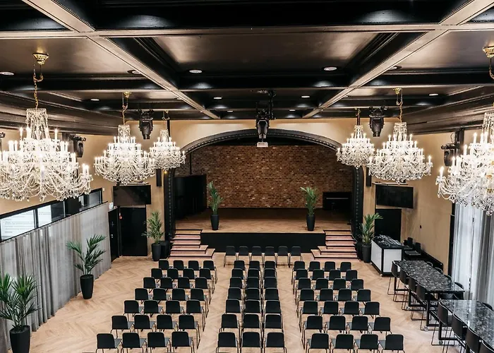 ホテル Original Sokos Puijonsarvi